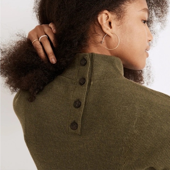 Madewell Mockneck Button-Back Top Sweater NWT In Loden Green Size Small - Picture 2 of 9